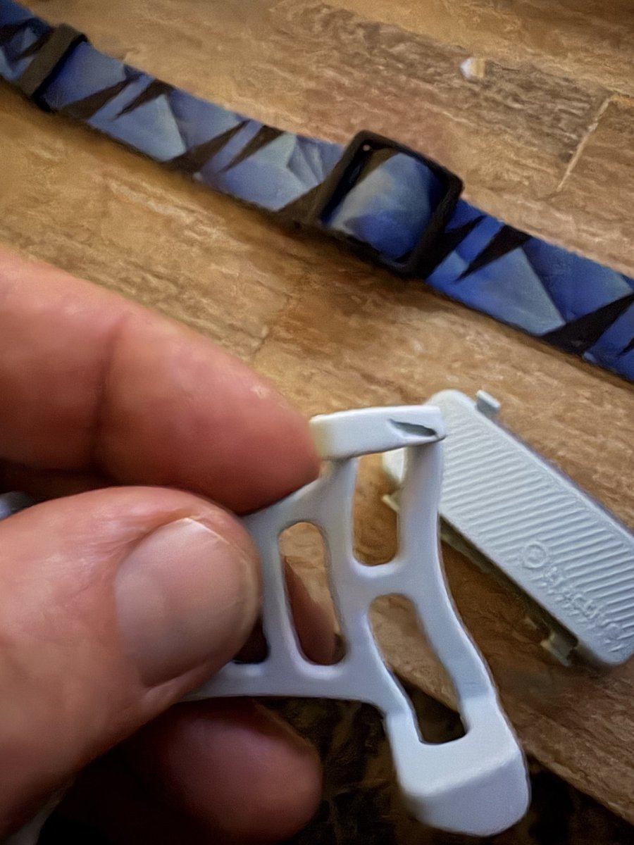 ⁦<a href="/Tractive/">Tractive Smart Pet Tracker</a>⁩ my new product has crack already? ☹️ it was near impossible to open.