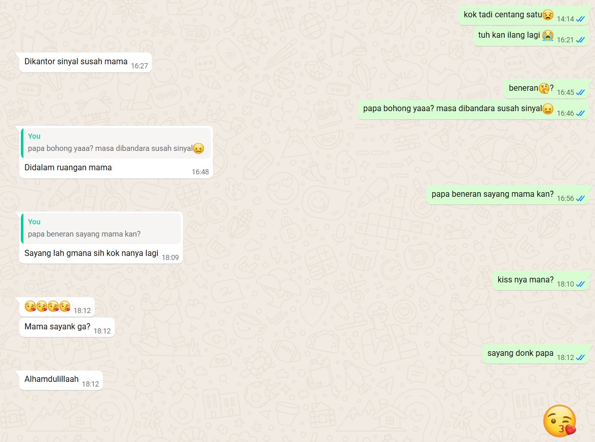 zonefun0's tweet image. mencoba untuk terbiasa manggil mas pacar papa-mama, diawal geli tapi jadi terbiasa. tapi pas liat chat diatas kok geli banget yaaa bahasanya wkwkwk