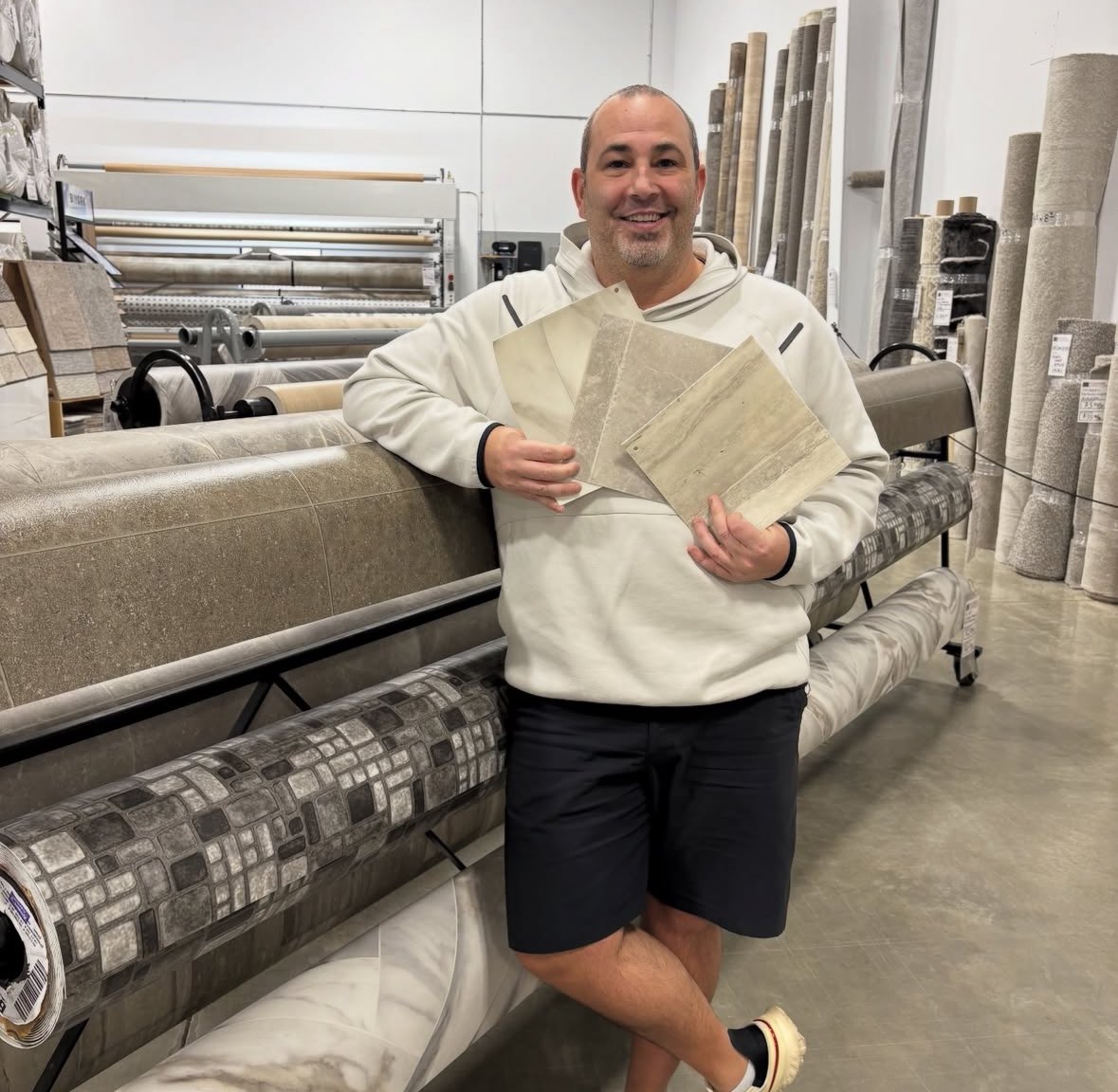 FSS_Saskatoon's tweet photo. Sheet vinyl combines practicality, comfort, and affordability! With tons of in stock options at Flooring Superstores, you can take home your flooring the same day you buy it for a DIY project, or ask about our installation process 🙌 3530 Millar Ave 📍#yxe #flooring #family https://t.co/0FthxBqzSd