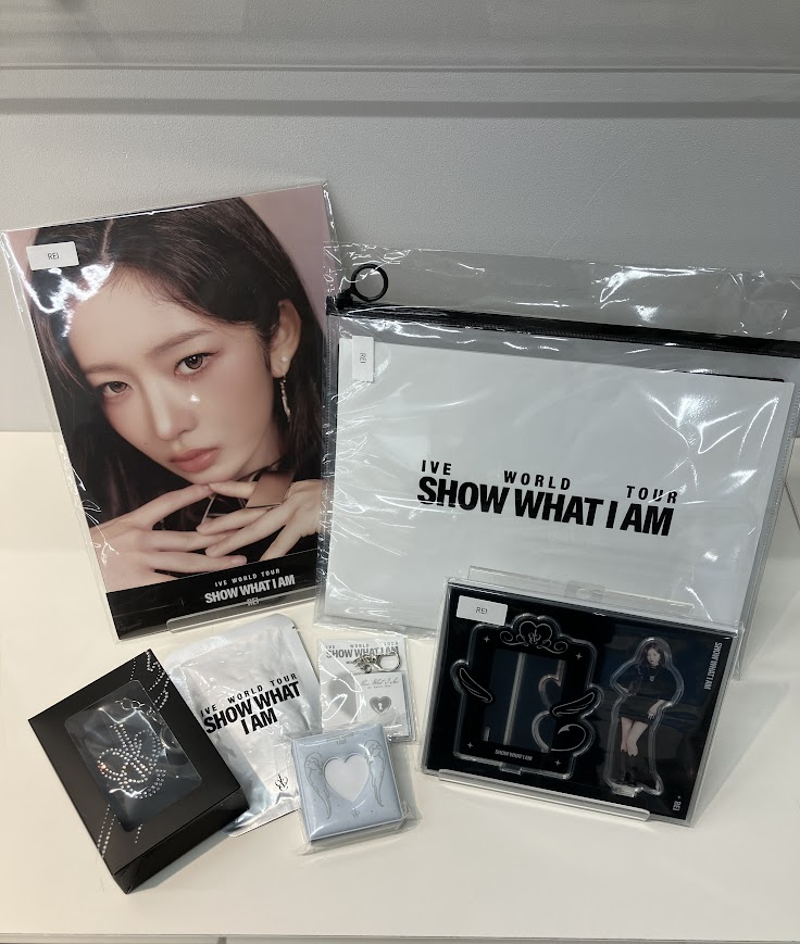 IVEさんのWORLD TOUR【SHOW WHAT I AM OFFICIAL MD】絶賛発売中