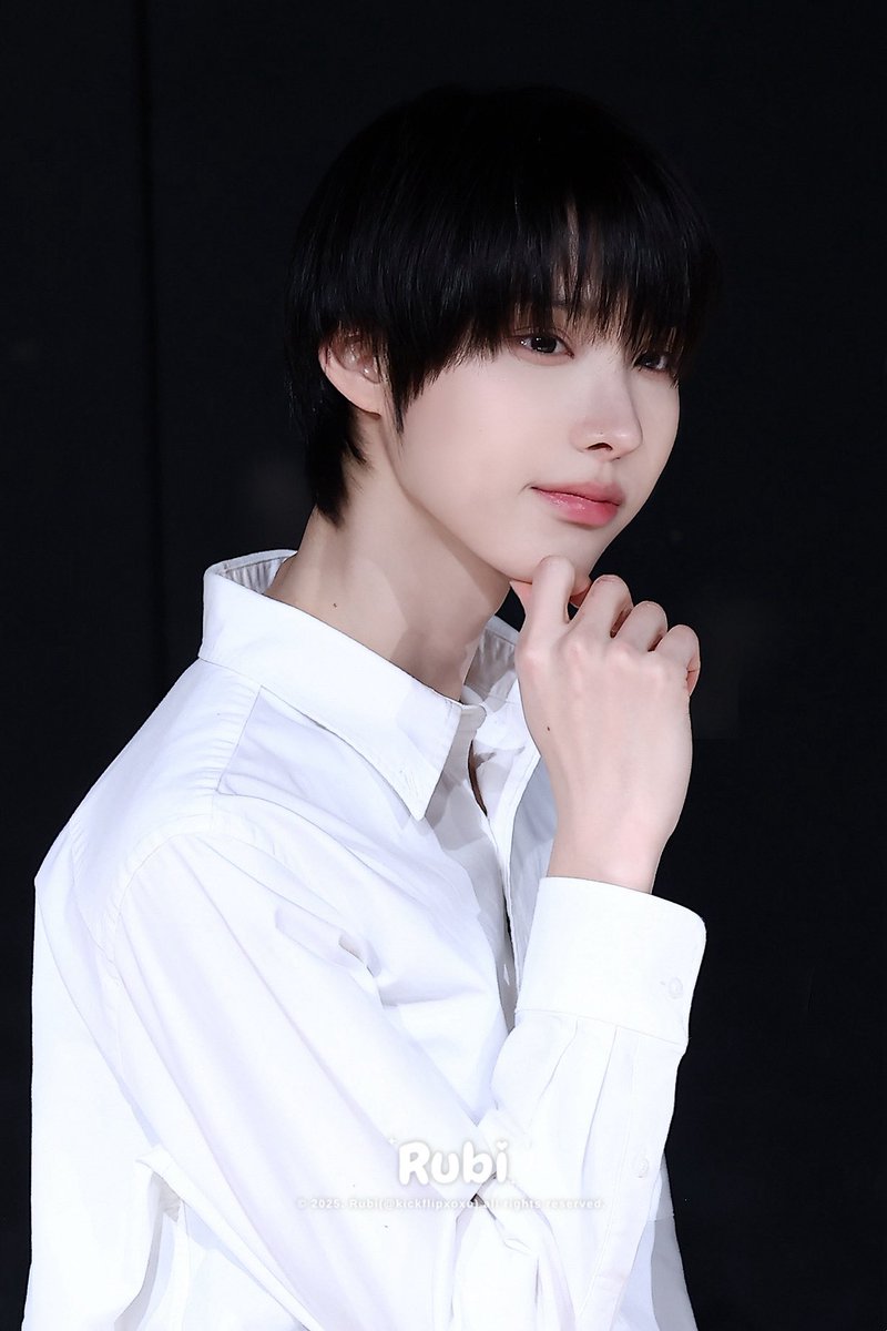 kickflipxoxo's tweet image. 260109 🫢🤍

#세젤햄 #주왕 #Juwang #킥플립 #KickFlip