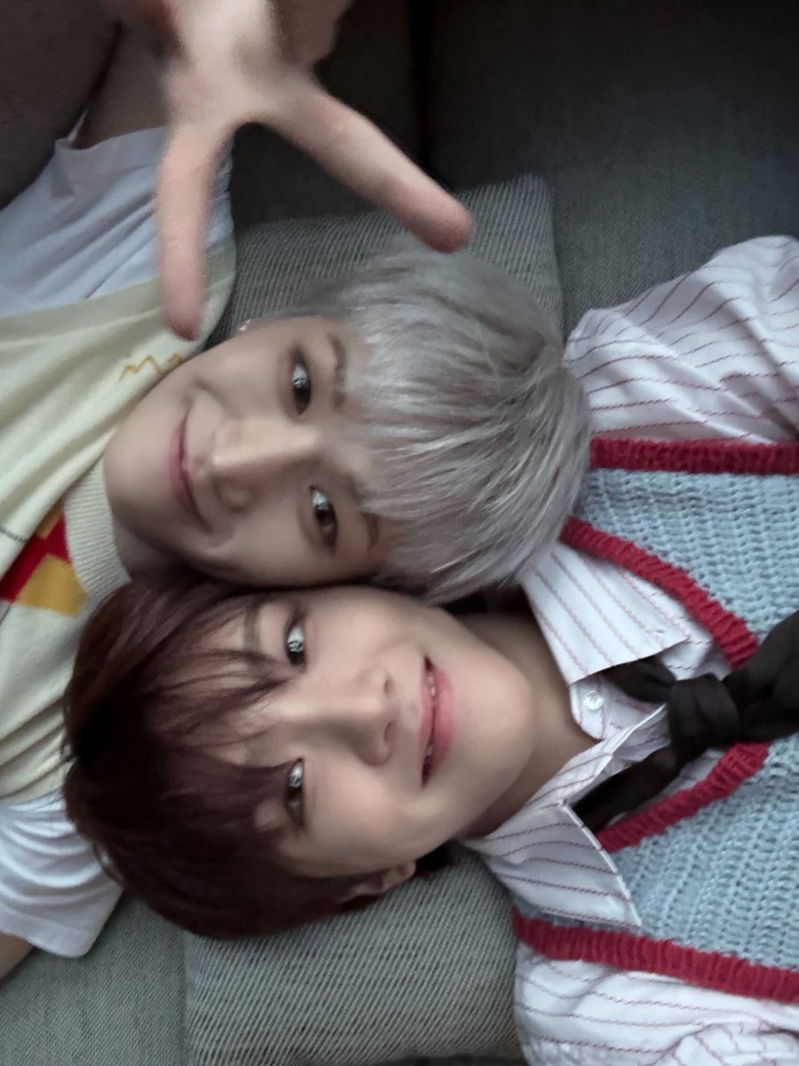 pancake_a8's tweet image. うなくに対して誰よりも辛辣だけどうなくに向ける表情は温かくて可愛がっててちゃんとお兄ちゃんになってくれるりうひょん(泣)(泣)(泣)