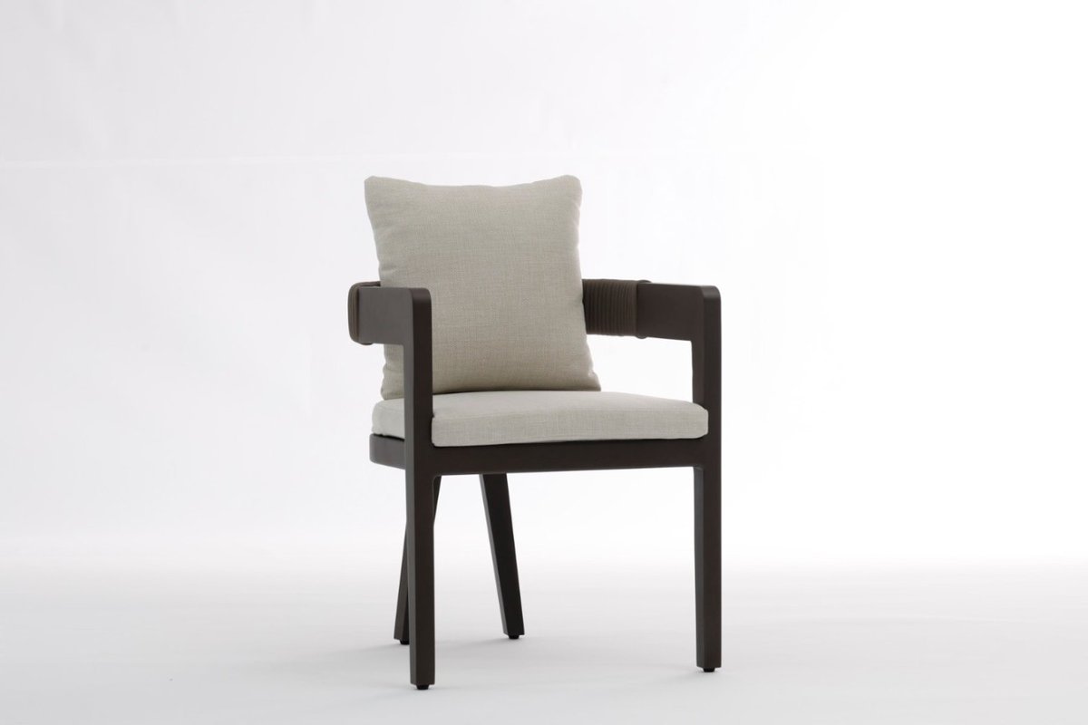 yoceangarden199's tweet image. Yoceangarden armchair: sleek texture, cozy neutral style. #yoceangarden#ArmchairDesign #NeutralDecor #ModernSeating #TexturedFurniture yoceangarden.com