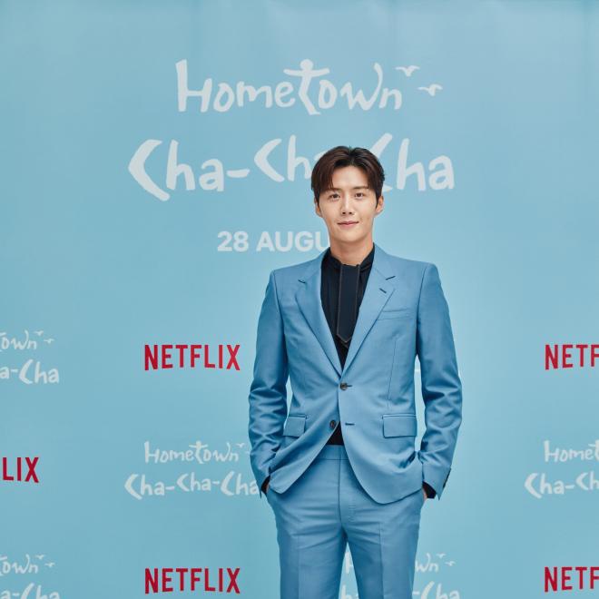 yoon_hyemia's tweet image. does it ever                        just how fast
drive you crazy             the night changes

#김선호 #KimSeonho
#CanThisLoveBeTranslated