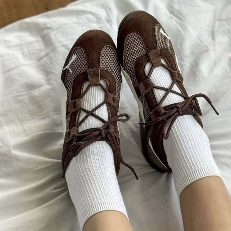 starxxy7's tweet image. Puma Speedcat Go in brown just looks so clean 🥥🤎