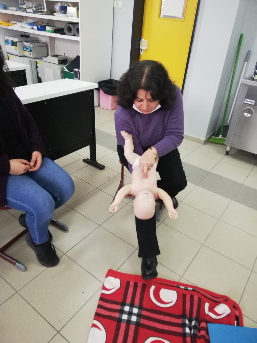 İlk Yardım Sertifika Yenileme Kursları ile eğitimlerimize devam ediyoruz.
#görevimizilkyardım
<a href="/tcmeb/">Millî Eğitim Bakanlığı</a> 
<a href="/Yusuf__Tekin/">Yusuf Tekin</a> 
<a href="/meb_dhgm/">Destek Hizmetleri Genel Müdürlüğü</a> 
<a href="/omurfatih/">Ömür Fatih Karakullukçu</a> 
<a href="/ozkan_meb/">Özkan AVCI</a> 
<a href="/cemalunal_/">C.ÜNAL</a> 
<a href="/bursailmem16/">Bursa İl Millî Eğitim Müdürlüğü</a> 
<a href="/GurhanCokgezer/">Gürhan Çokgezer</a> 
<a href="/bursaisg/">Bursa İL MEM İSGB</a> 
<a href="/yunusbulut1216/">Yunus BULUT</a> 
<a href="/huseyin_somer/">HüseyinSomer</a>