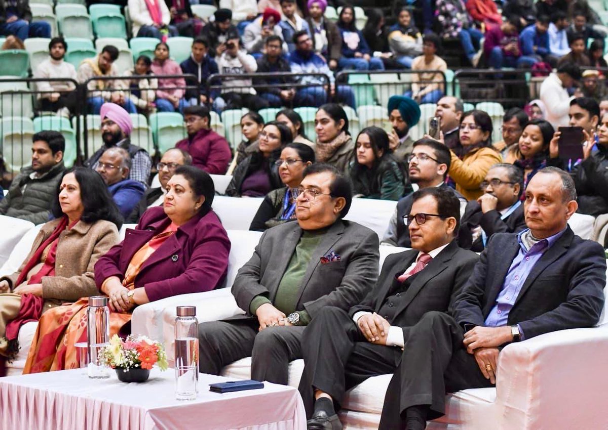 VCggsipu's tweet image. Pleased to witness a transformative milestone in Delhi’s education landscape at the Scholarship Disbursement Programme organised by the Directorate of Higher Education, Govt. of NCT of Delhi.

#EducationForAll #DelhiGovernment #StudentEmpowerment #Digital #Governance