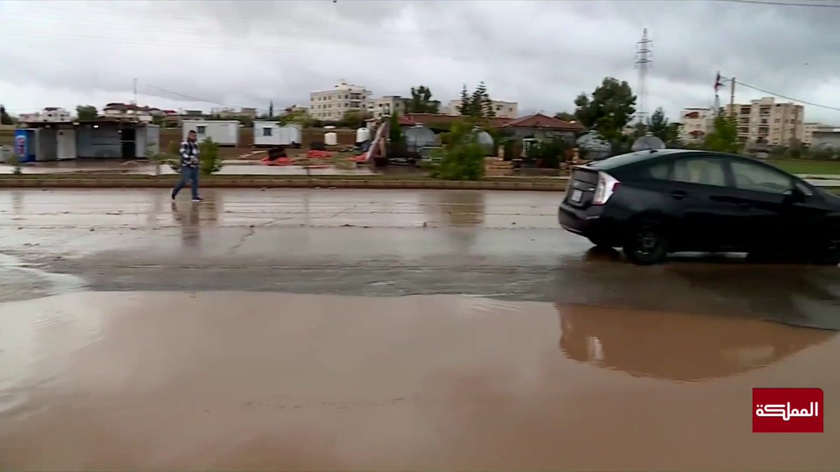 مراسل المملكة: شارع البترا في إربد مغلق بسبب ارتفاع منسوب المياه #الأردن 