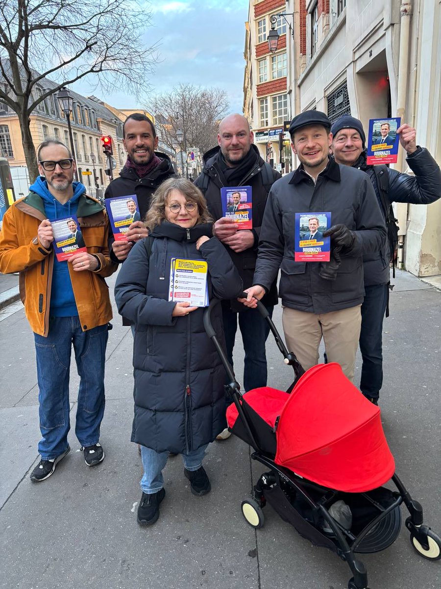 Pyb_Paris1234's tweet image. Bonjour les parents 🙌🏻🚸
Rues de la Perle, des Quatre-Fils et des Hospitalières Saint-Gervais ce matin pour partager les propositions de @pybournazel sur le périscolaire et plus largement parler de l’avenir des familles dans #ParisCentre 
#Bournazel2026  @Bournazel2026