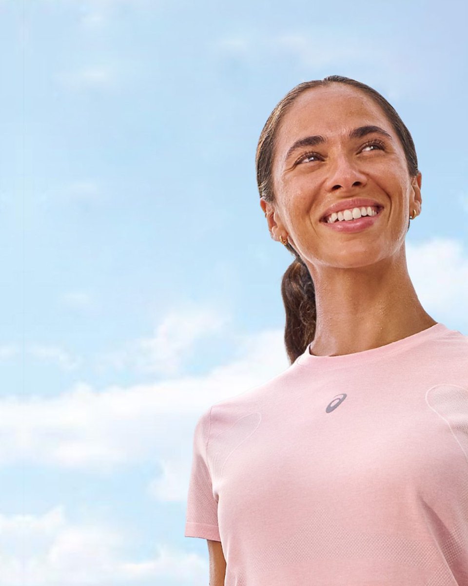 ASICS_JP's tweet image. 動き出す前の、ほんの一瞬。
靴ひもを結ぶ、その動きから生まれるスイッチ。
呼吸が整い、意識が研ぎ澄まされていく。

カラダを動かし、ココロも前へ。
今日の一歩を、自分のリズムで。

#SoundMindSoundBody
#ASICS