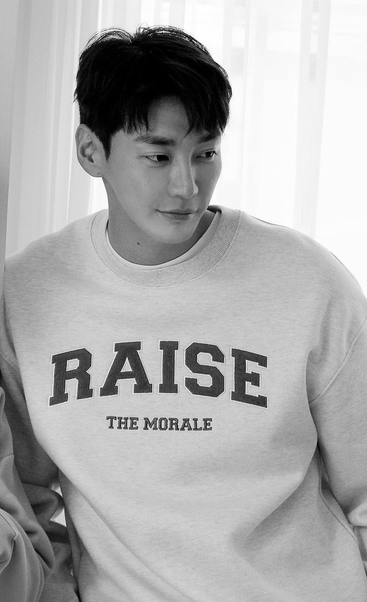 utasankisah's tweet image. ᅠ
Orangnya                                    Lagunya
ᅠ