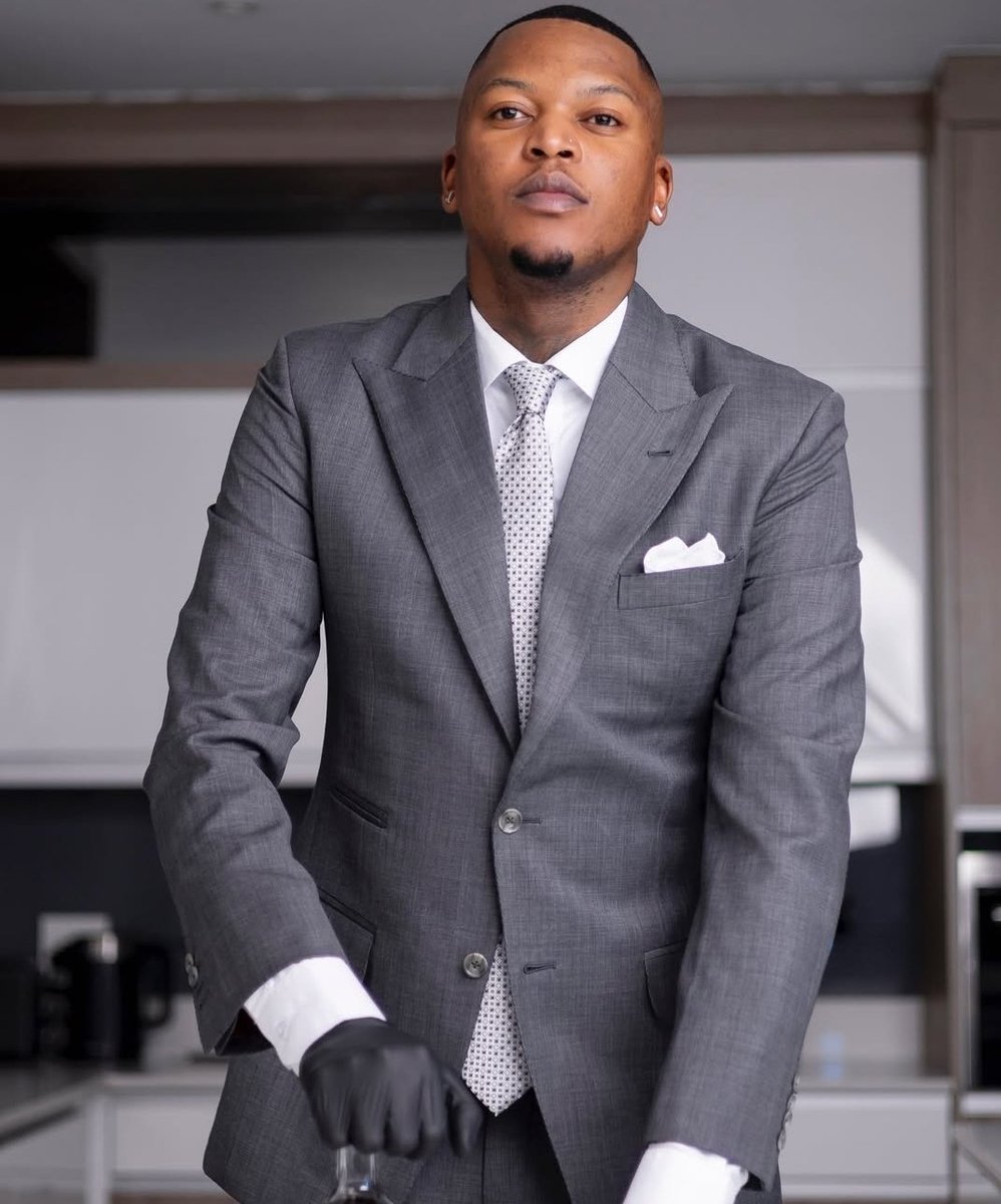 Musa_Khawula's tweet image. Oscar Mbo's ex-girlfriend Ursula Dlamini takes to close friends to reveal that Oscar Mbo used to drum on her.