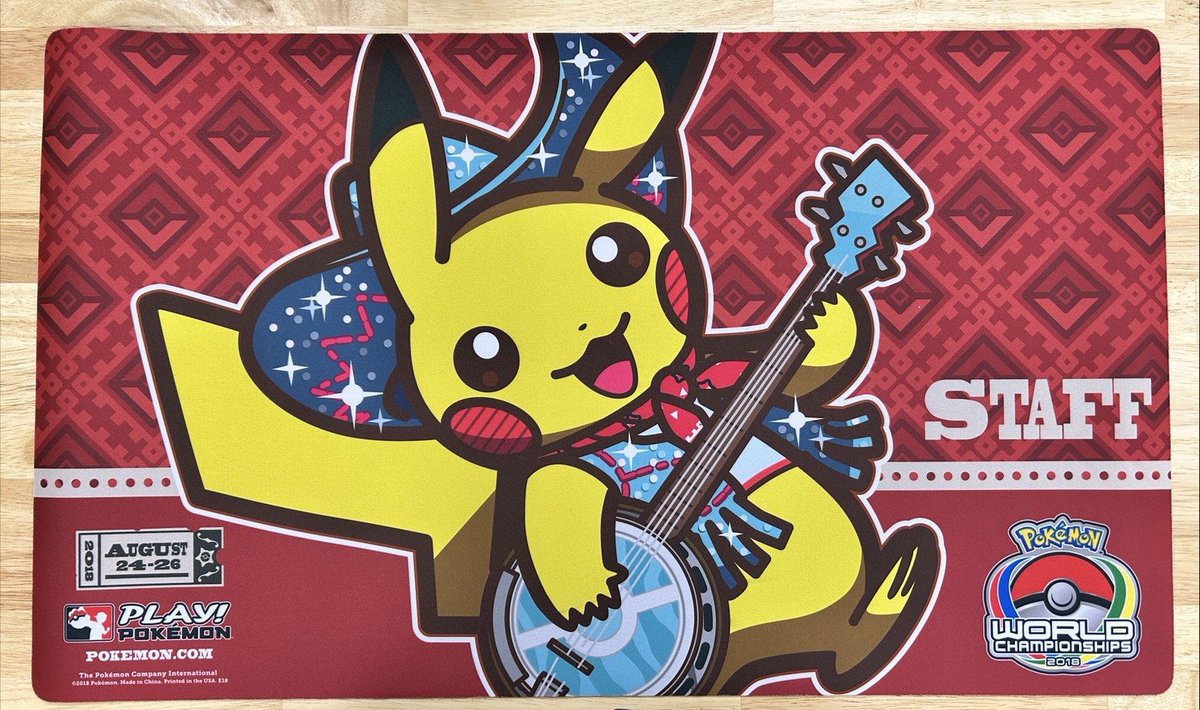 プレイマット WCS2018 ナッシュビル ピカチュウ STAFF プレイマット WCS2018 ナッシュビル ピカチュウ STAFF - メルカリ