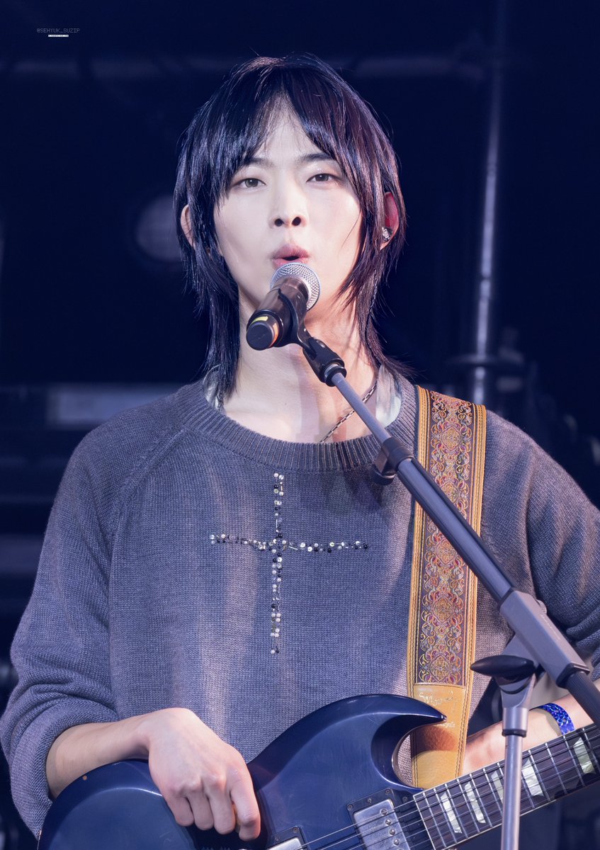 260101 카다판 2025-2026 

세혁이 너 왼쪽 콧구몽이 더 큰거 알고있니

#권세혁 #드래곤포니 #DragonPony