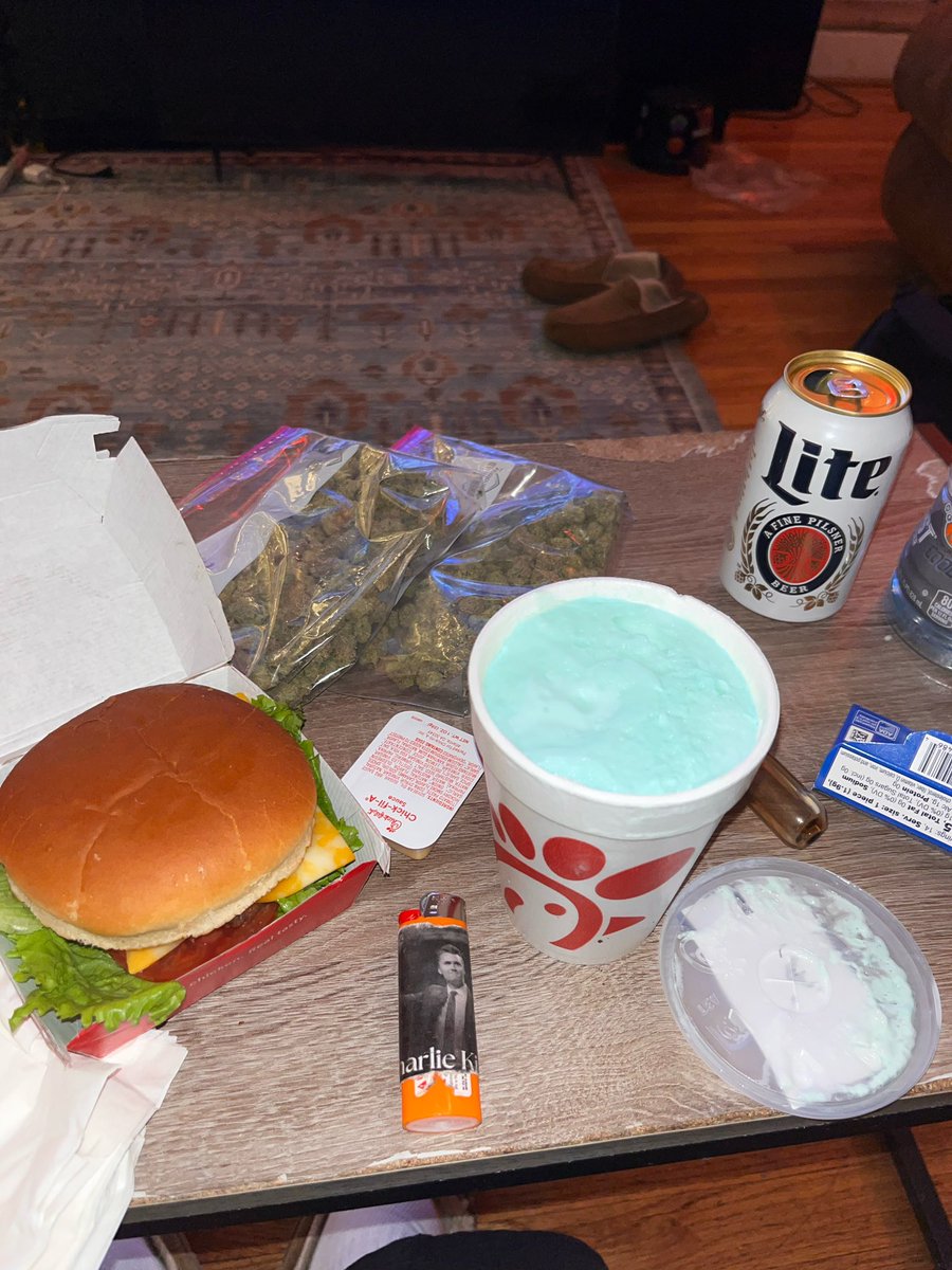 bagoutcrankhog's tweet image. Never kill yourself