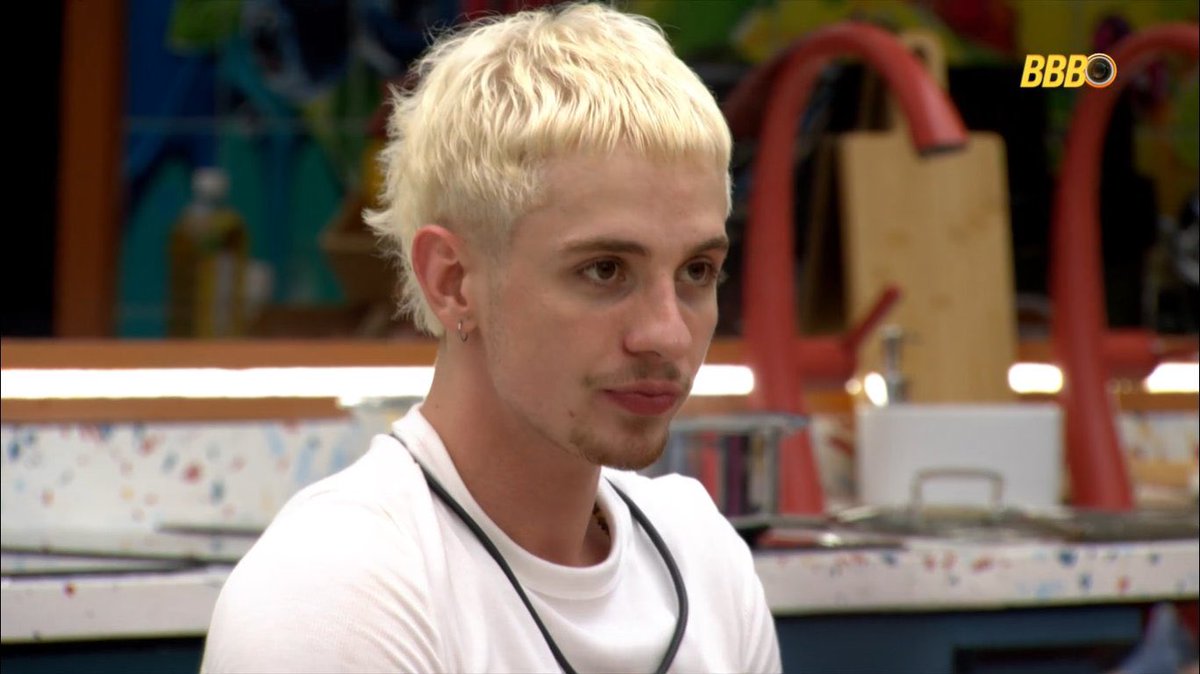 poponze's tweet image. Juliano Floss comenta sobre sua relação com Marina Sena no #BBB26:

“Geralmente, eu tô errado e minha namorada tá certa. Ela tem 29, eu tenho 21... Geralmente, a razão tá do lado dela mesmo. Às vezes, quando a razão tá do meu lado, ela é tão boa de argumento que me faz pensar que…