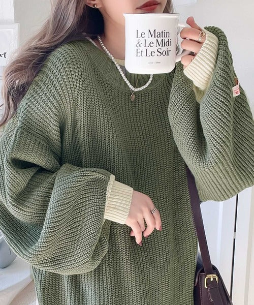 ElfClassical's tweet image. ／
一枚でキマル！
＼

✓重ね着風ローゲージオーバーサイズニット(jv0780005)
ニットをレイヤードしたかのようなデザインの一着。
ざっくりした編地と重ね着風仕様でより印象的なシルエットに仕上げました。
首元と袖のツートーン使いがナチュラルでおしゃれ🧺

#クラシカルエルフ #プチプラ