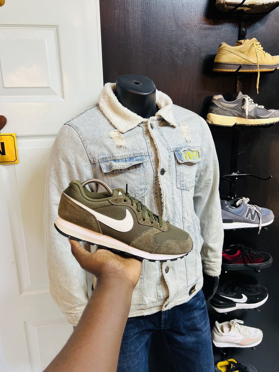 bozgabi's tweet image. Niko na hizi mali nauza, mtakujia or?

Nike killshot uk 9.5
Nike court royal uk 9
Nike md uk 7
Nike waffle uk 9
@3500
Dm app call 0790027817 @ChampPlug

Retweet widely