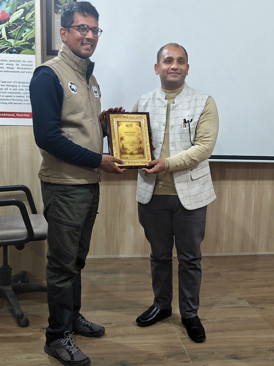 ukfrihaldwani's tweet photo. A one day training programme on #Vulture and #Raptors #Conservation was organised on 12.01.2026 at Gaza Range, Jyolikot (Nainital) with @WWFINDIA. Mr Sunny Joshi @joshi_phd, focused on species identification, threats, and field conservation practices.
@moefcc @ukfd_official https://t.co/8ZD2h0sIVw