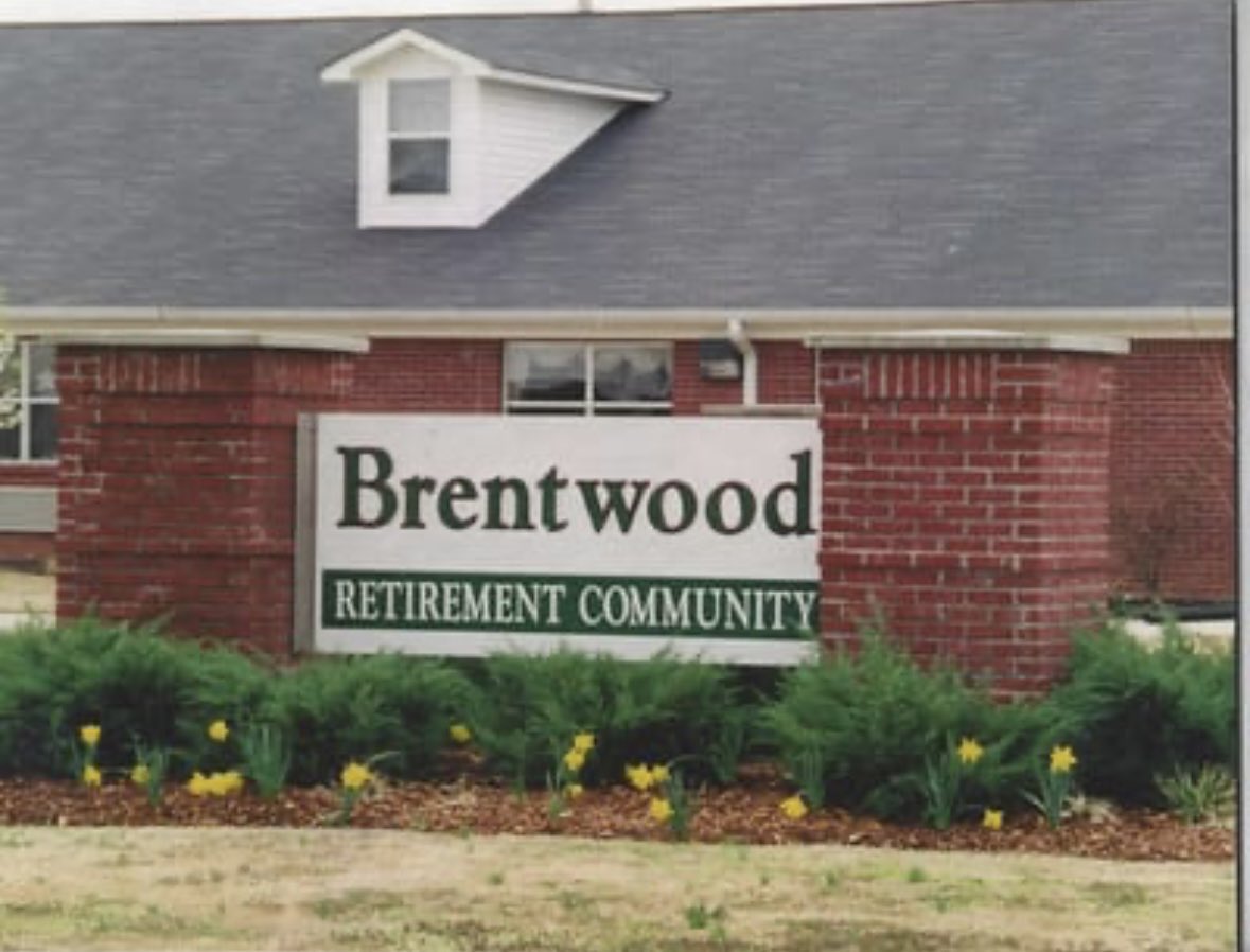 Jason525C's tweet image. Welp on the bright side I guess we’ll be in the hunt for a new quarterback. 😳#HereWeGo