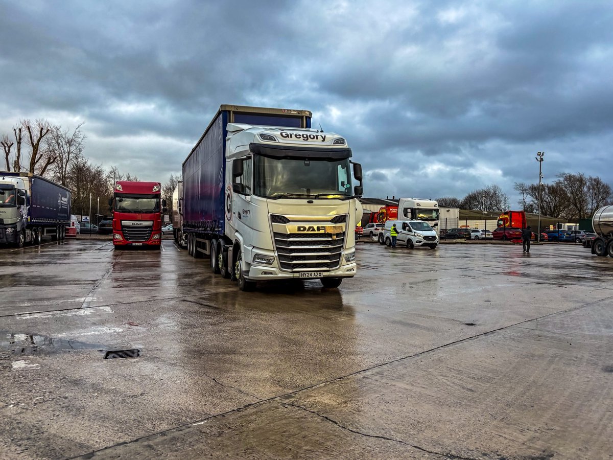 Truck Life GB tweet media