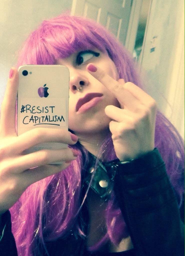 Sassafrass_84's tweet image. She has an Apple iPhone. 🤣🤣🤣