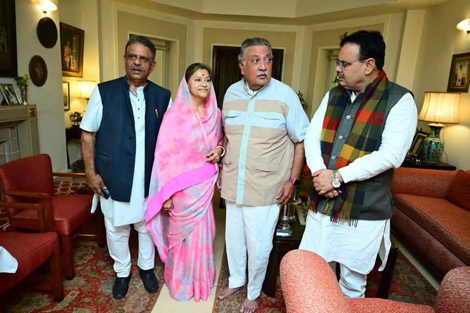 GajendraKhimsar's tweet photo. नव कोटी मारवाड़ रा धणी परम आदरजोग जोधपुर दरबार बापजी हिज हाइनेस महाराजा गजसिंह जी साहब नै बरसगांठ री घणी मोकळी बधाई अर मंगळकामना सा ||

माँ चामुण्डा आपने निरोगा राखै अर आपरी हजारी उम्र करें, बरसगांठ माथै घणैमान मंगळमय सुभकामनावां....!

#Jodhpur https://t.co/VRir4gZwcI