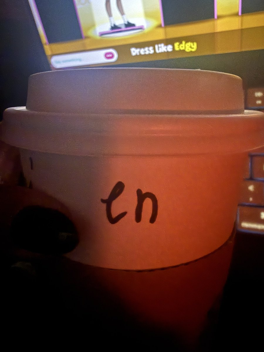 nauticalorie's tweet image. starbucks order freaking me out