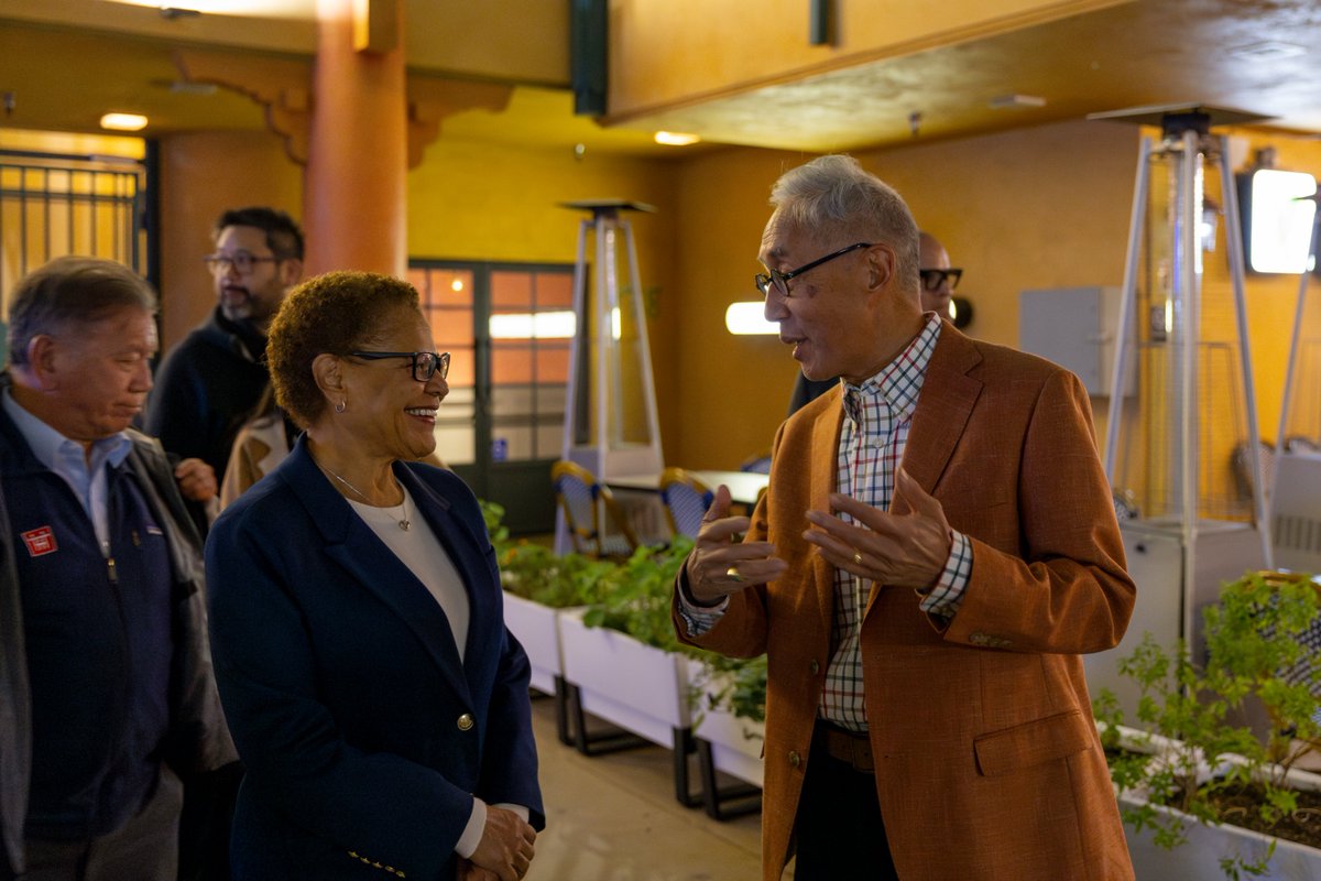 MayorOfLA's tweet image. Tonight, I walked through Chinatown with business owners and community leaders to discuss revitalizing one of L.A.’s most culturally rich neighborhoods. Built by generations of families, Chinatown has been sustained by a strong sense of community and resilience for 88 years.…