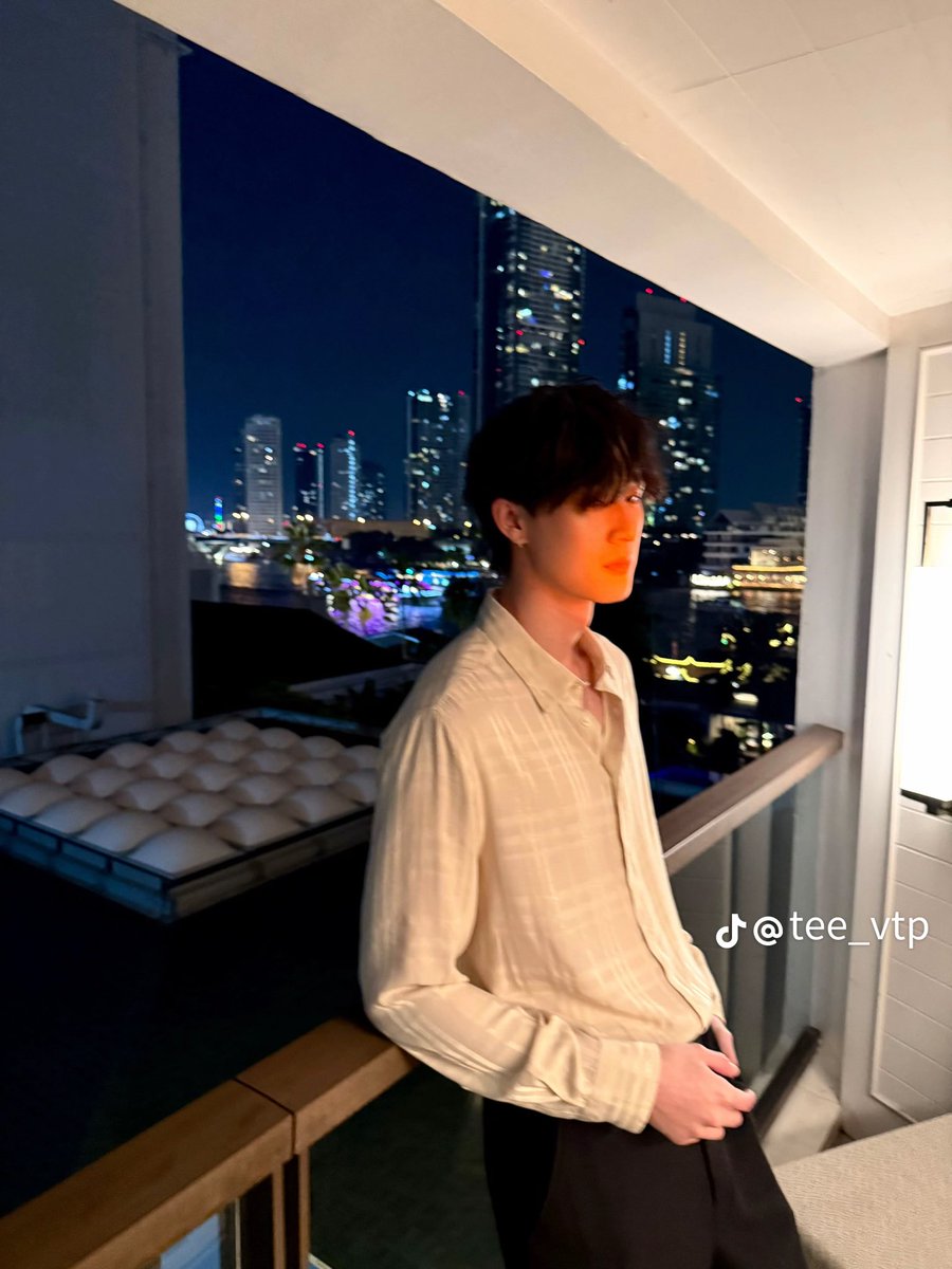 teevtp_home's tweet image. [120126]  TikTok update - tee_vtp

 ♡‧₊˚ ◡̎ ♡̷  @vitheepanich

😎

#tee_vtp #ธีรเดช