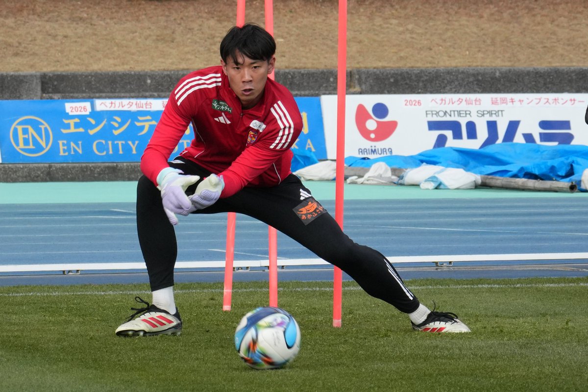 Today's training photos①📸 新加入選手の様子をお届け🙌 🦅OPENING