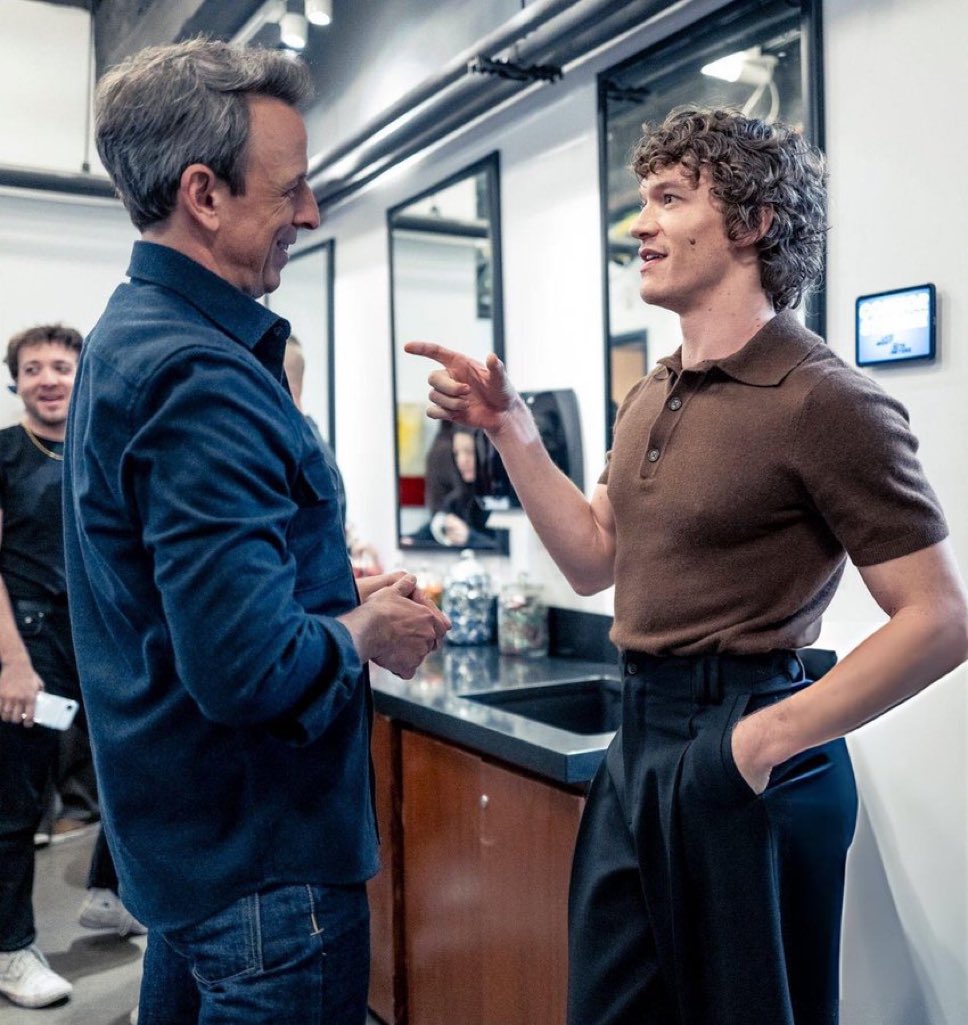 DAR3DEVILS's tweet image. connor looks so good here i’m gonna bite him