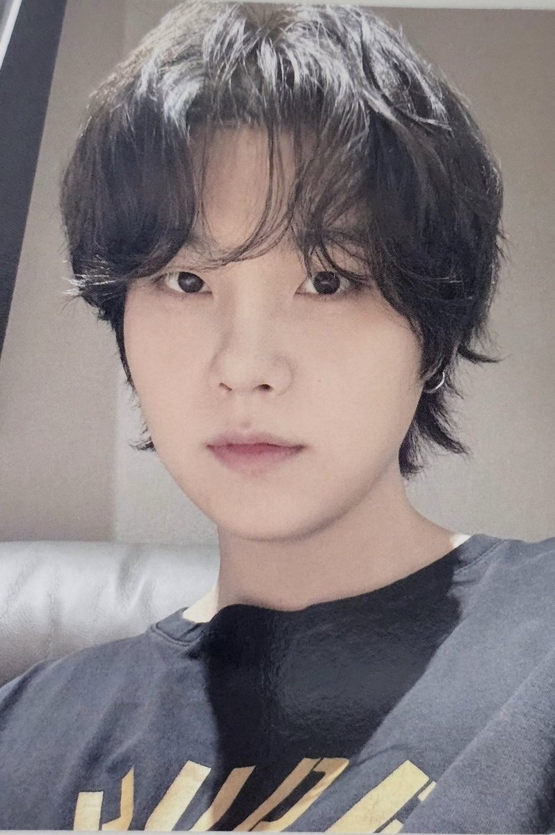 รูปฟตก.ออฟฟิเชี่ยลล่าสุดของยุนกิ 🥹