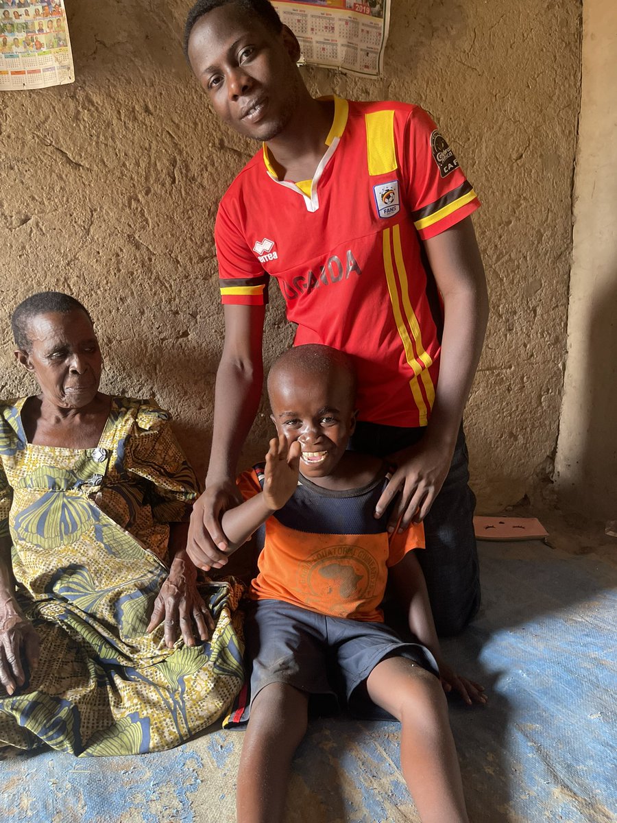 raiselight12's tweet image. Together we can get Jose a wheel chair please 🙏🏿