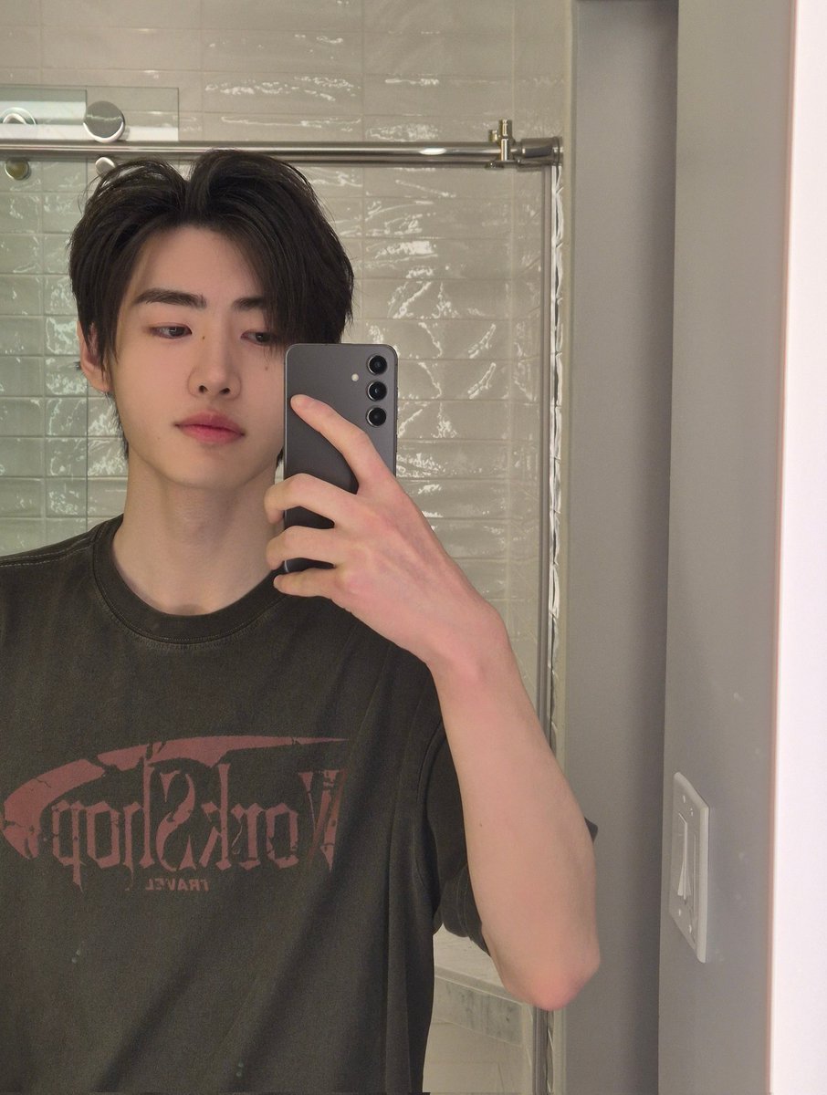 훈왼.org tweet media