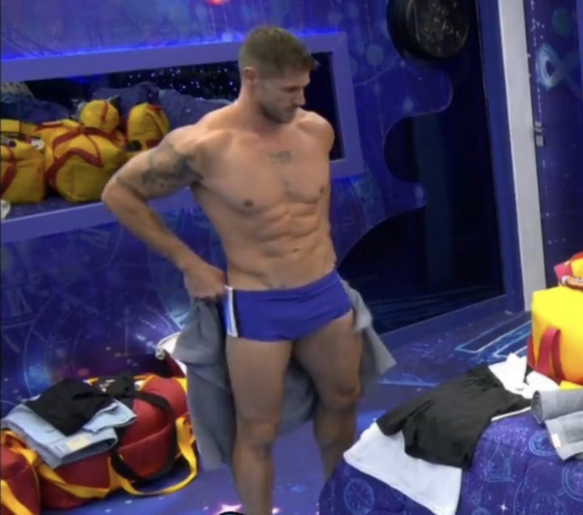 Irma_Zuleide's tweet image. Eita Glória minha gruta fez até ploc ploc