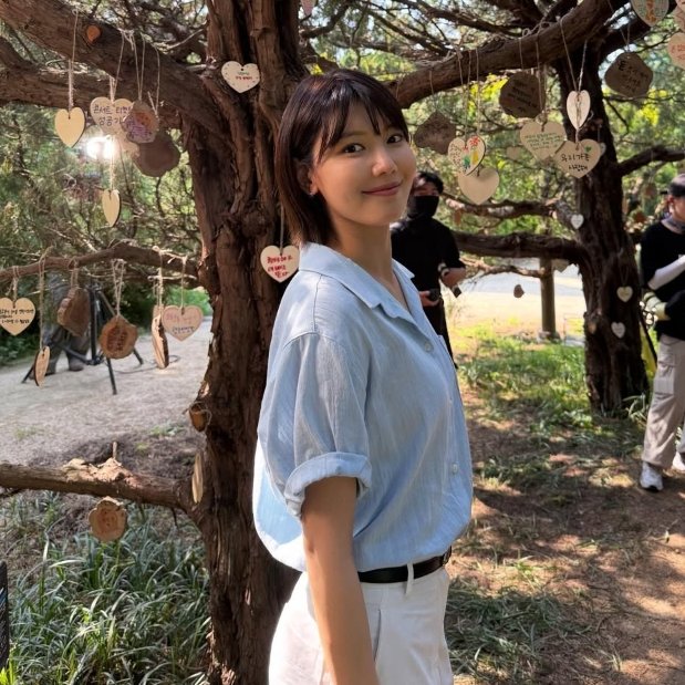 littleoogly's tweet image. laik's pov:                        sena's pov: