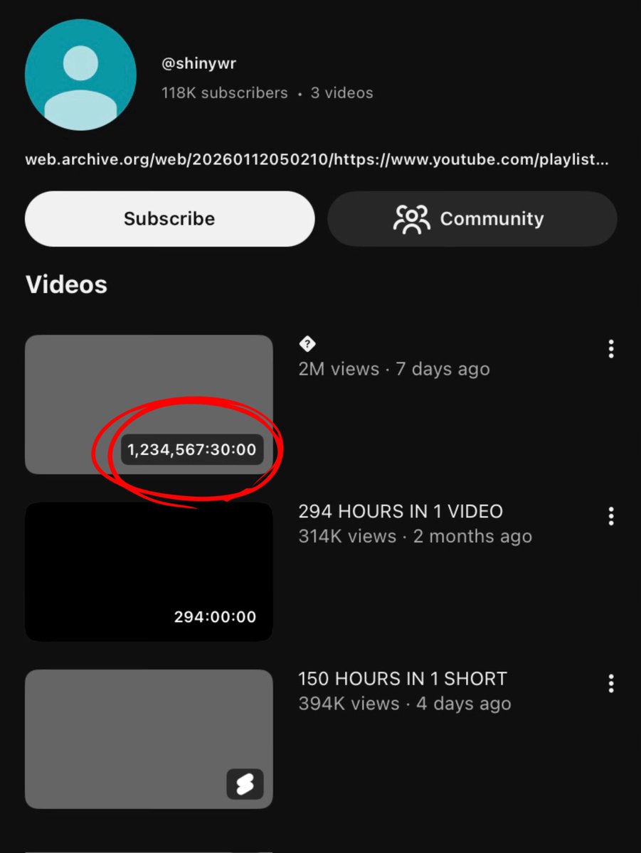 _3emeOeil's tweet image. 🤯 Un compte mystérieux a mis en ligne sur YouTube une vidéo de 1 234 567 heures (environ 141 ans).

La vidéo est muette, sans son ni image, et ne comporte aucun titre.

La description, cryptée, peut être traduite de l'arabe par : « Rendez-vous en enfer. » 😱