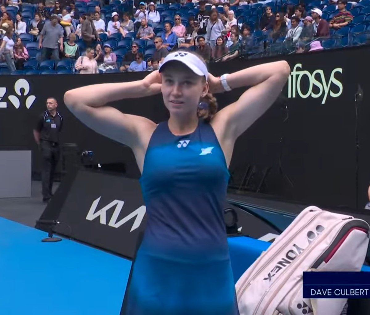 mariahSal_99's tweet image. Rybakina's AO kit...i think it looks good! 😭💜