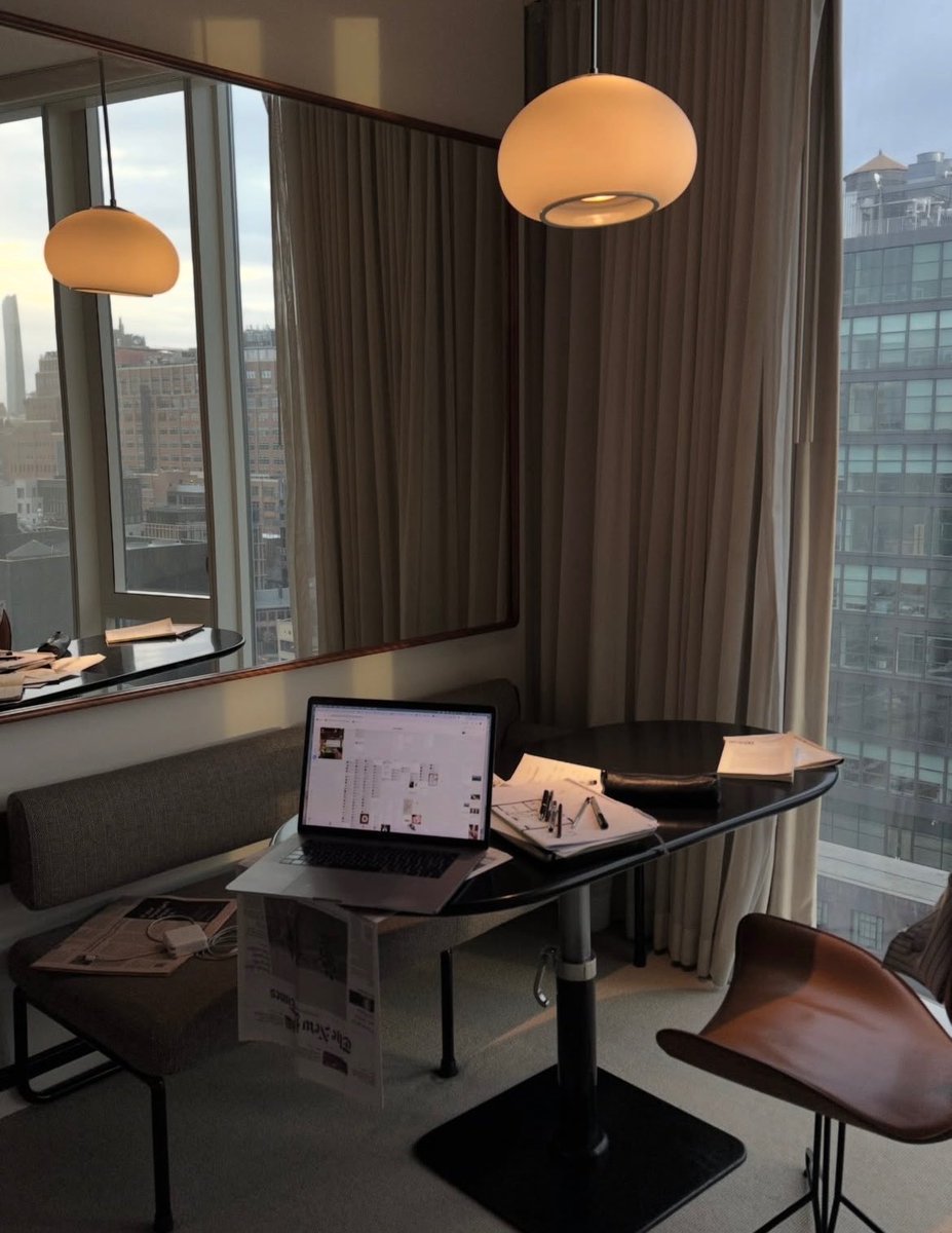 interiorframes's tweet image. 