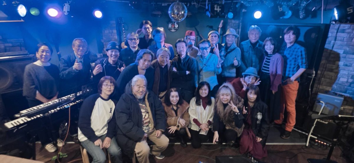 voicefactory01's tweet photo. 11日に、ミュージシャン仲間達の新年会に参加して来ました。

楽しいひと時でした♪

またの再会を期して！

#ホットレッグス
#サンミュージック https://t.co/r6Rkhh6Yg8