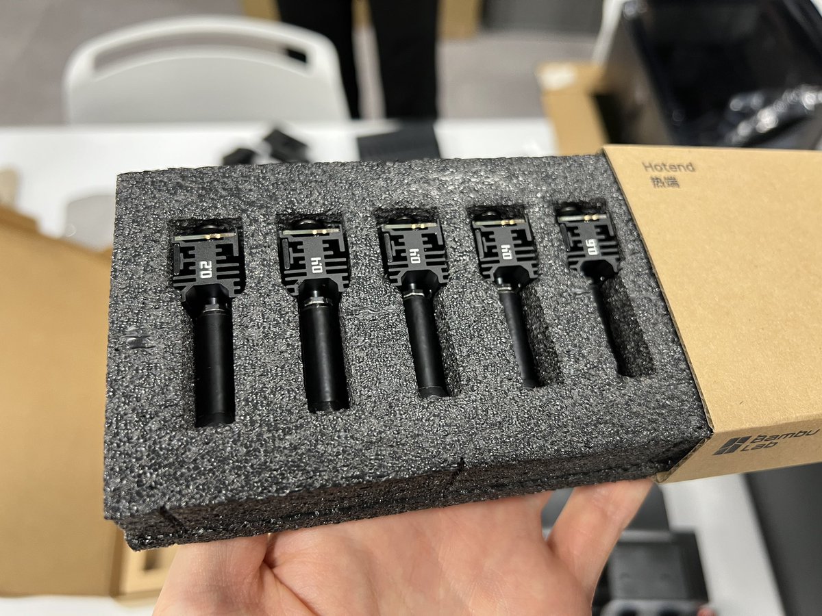 YSK様リクエスト品 ZX-25R/SE('21-)・ZX-4R/SE/RR('24-) ショートサイドスタンド