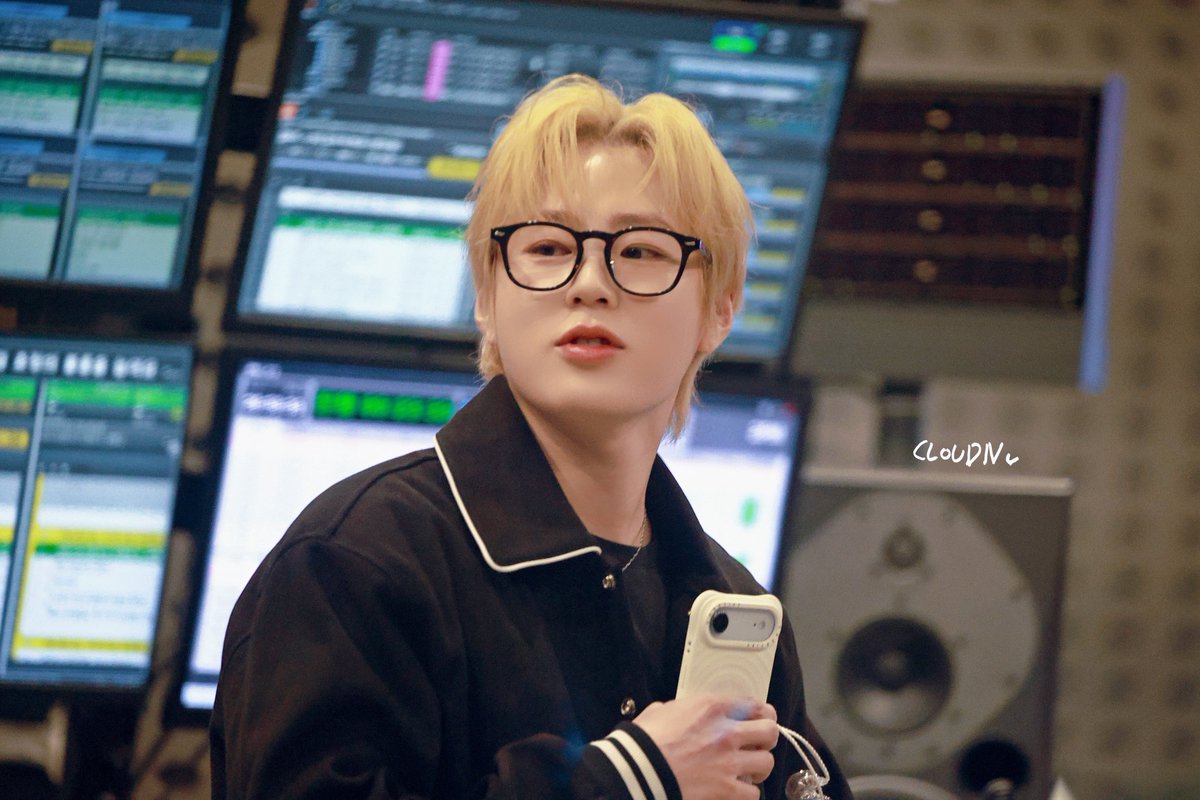 cloudn_hsw's tweet image. 260112 하성운 볼륨을 높여요

#하성운 
#HASUNGWOON