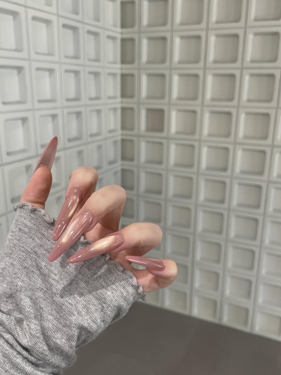 MCbrewCO's tweet photo. 💅玻璃珠猫眼美甲高级又显 https://t.co/WyUcyTEpD3