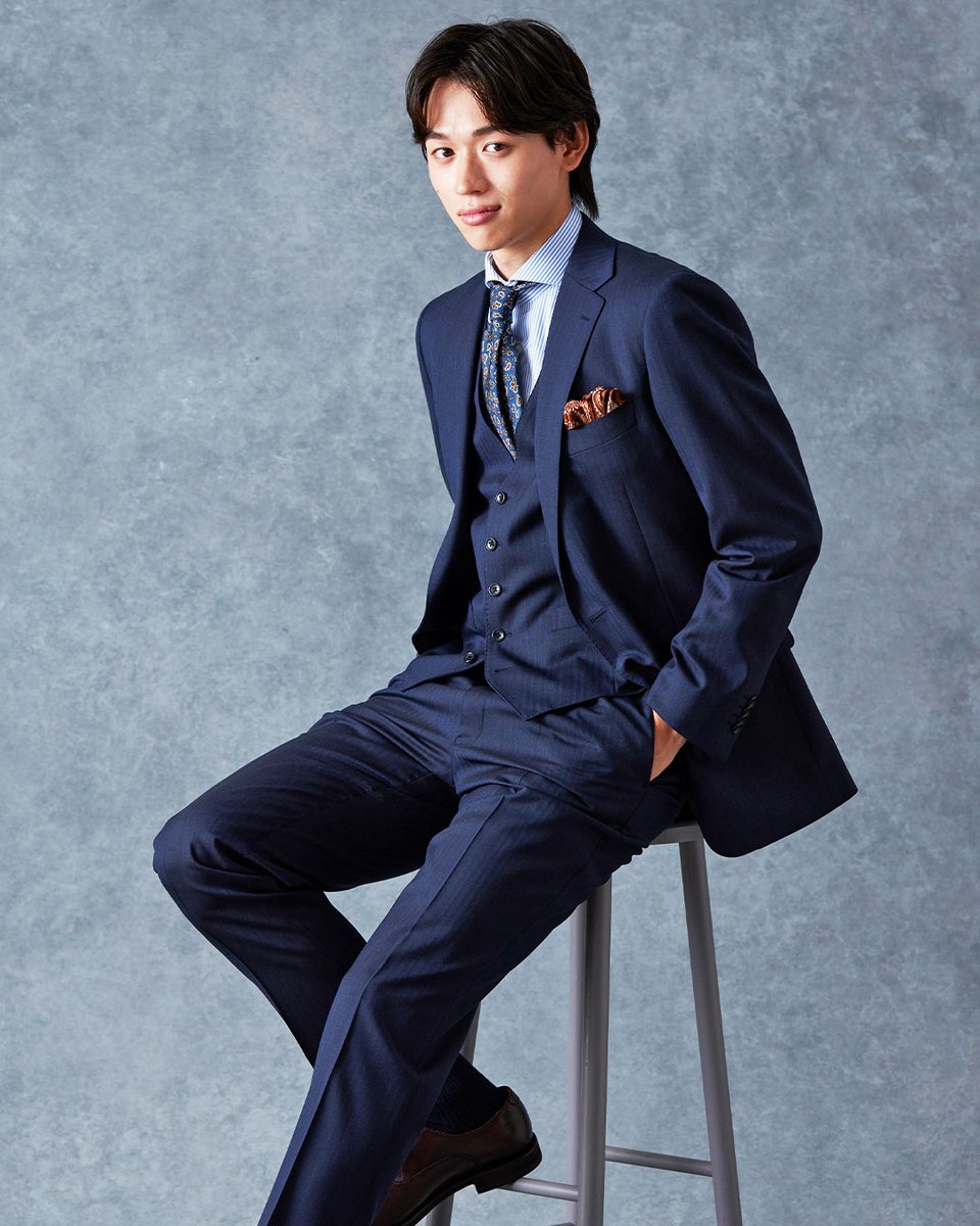 🍁新作スーツコーデ紹介❄️ コストパフォーマンスに優れた「ビ