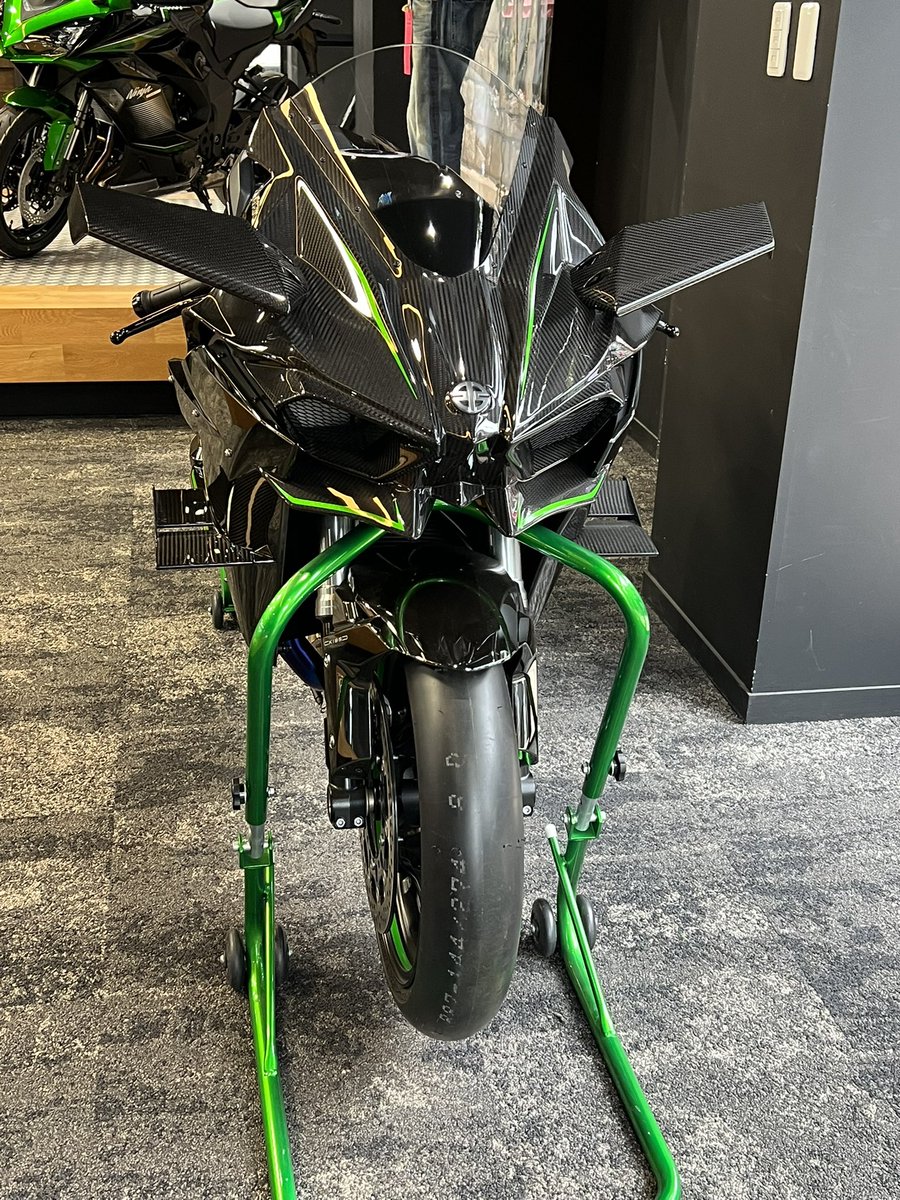 何となく奥さん許してくれた❣️ ワォー🥳 最後のバイク大型何買