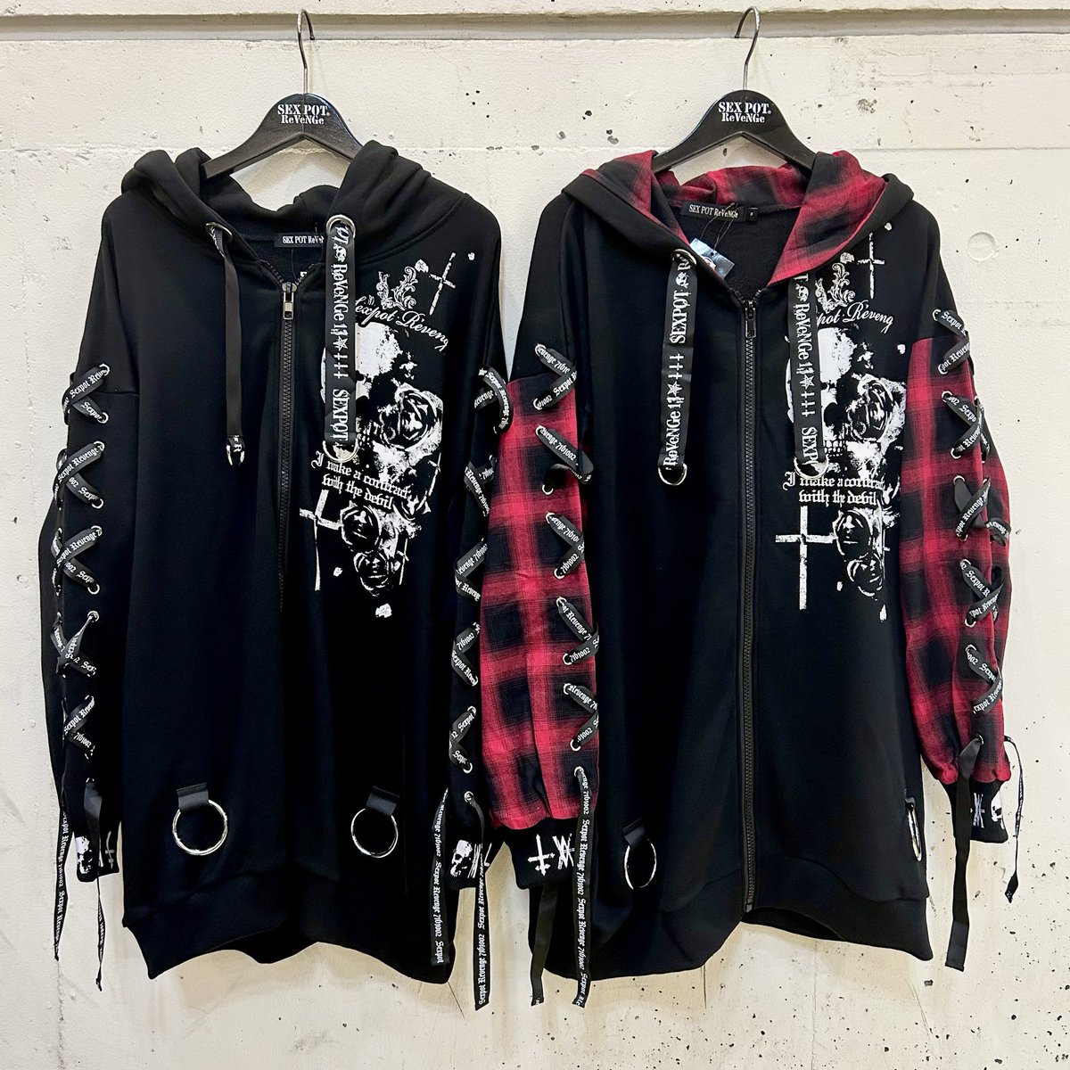 💥おすすめアイテム💥 悪魔の誘惑 LACE UP SLEEVE DEVIL HORNS HOOD