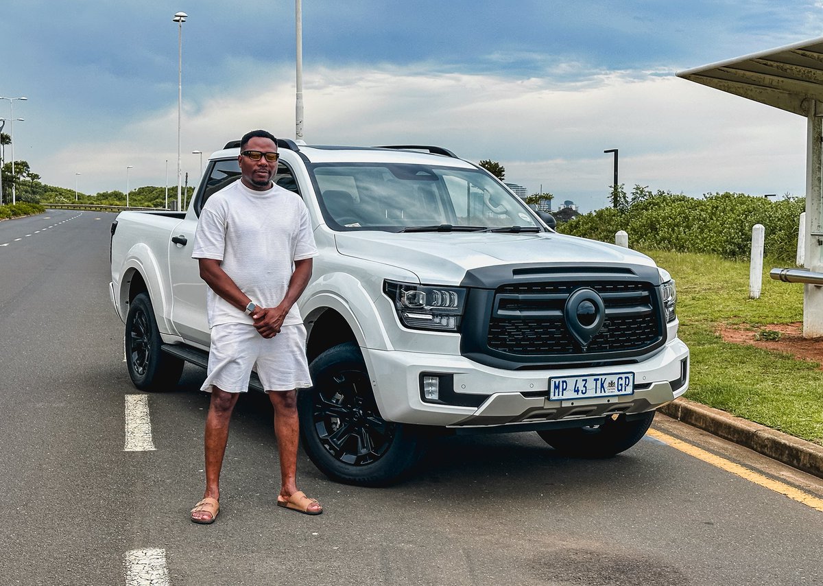 khuleonwheels's tweet photo. We are bidding farewell to the all blacked-out P500. This adventure and lifestyle-focused bakkie doesn’t just stand out on looks, it also delivers where it matters in everyday driving. From daily errands to longer stints behind the wheel, our time…
#GWMSA #P500HEV #KOWGarage https://t.co/nGJboTjB4V