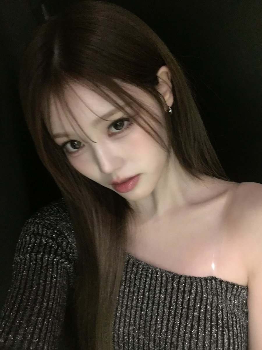 izna_offcl's tweet image. [izME📮]

나야 여자친구 할래💖

#izna #이즈나
#JEONGSAEBI #정세비