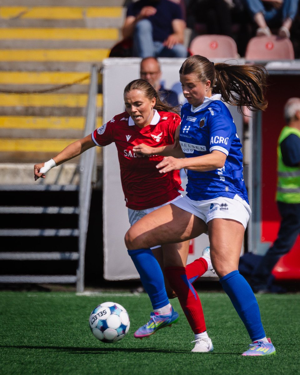 ValurFC's tweet image. Kvennaliðið okkar hefur leik á undirbúningstímabilinu gegn Fram á föstudaginn kl. 19:00. Sjáumst á pöllunum! ⚡️🏟️